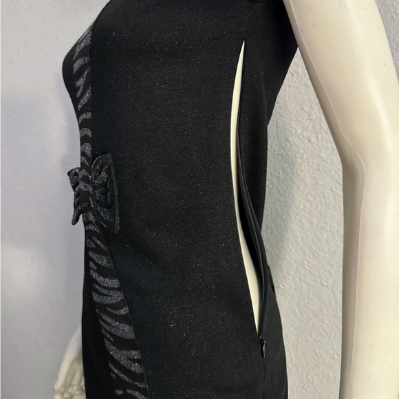 Black Cap Sleeve Sheath Dress with Front Textured Bow Accent Zebra-Print Stripe - Picture 8 of 11